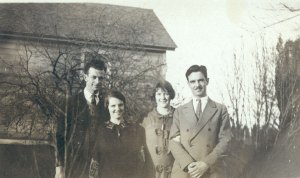 Linus and Ava Helen with Pauline Pauling and Wallace Stockton, Pauline's first husband. 1922.